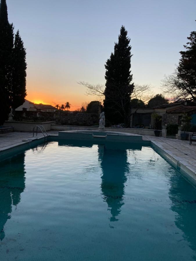 Gite Comme A La Maison Hyeres Bagian luar foto