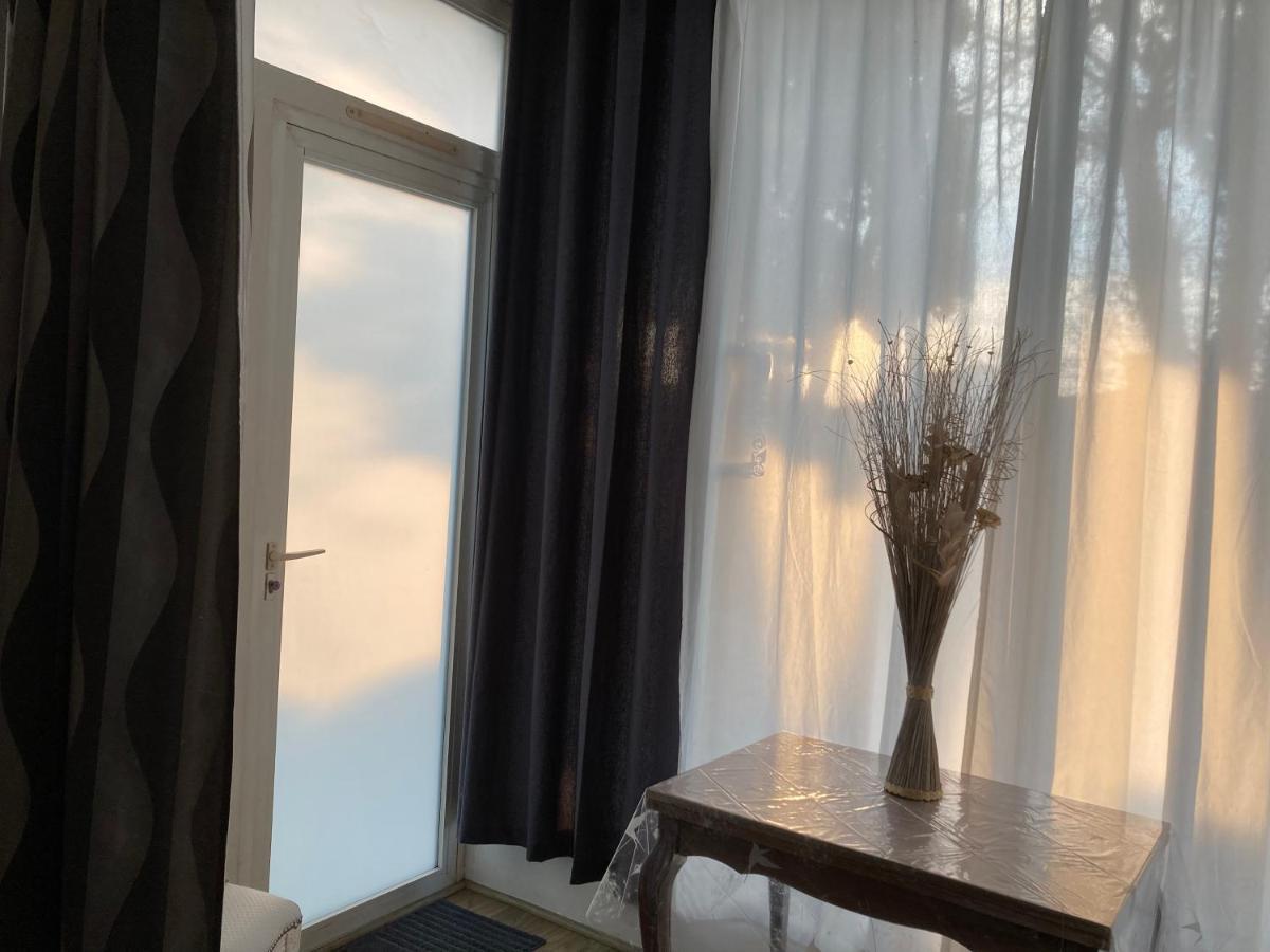Gite Comme A La Maison Hyeres Bagian luar foto