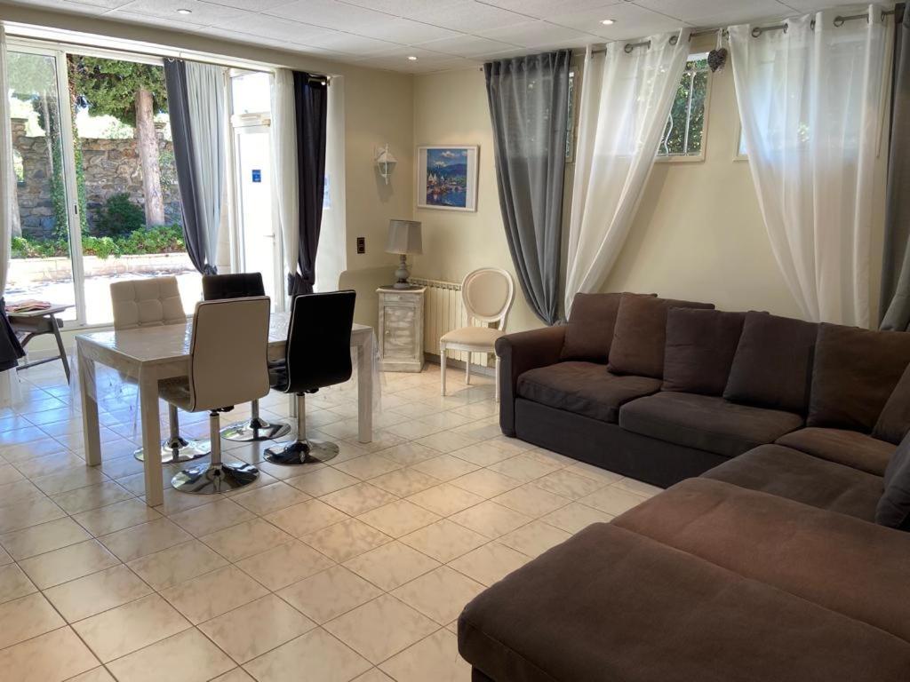 Gite Comme A La Maison Hyeres Bagian luar foto